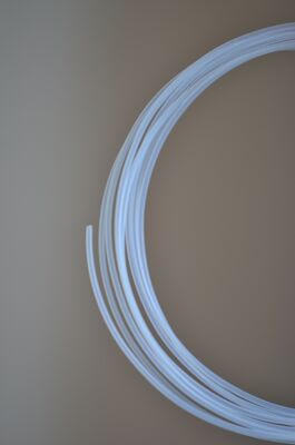 سعر جيد الكثافة الظاهرة 1.26 إلى 1.38 غرام في الميتروكلوروفيريلين مثالي لتصنيع صمامات الصمامات والغلفات في البيئات الكيميائية القاسية الانترنت